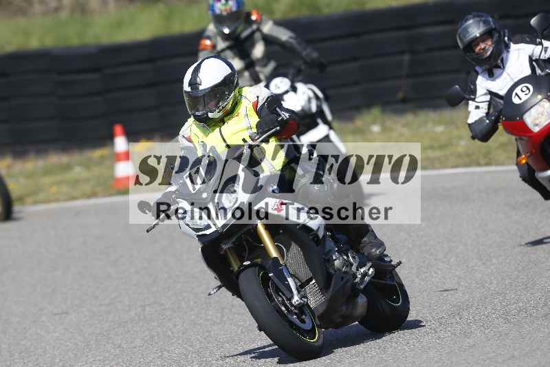 /01 02.04.2026 MAZ ADR/Gruppe gelb Gruppe gruen/71